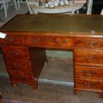 285 1233 WRITING DESK